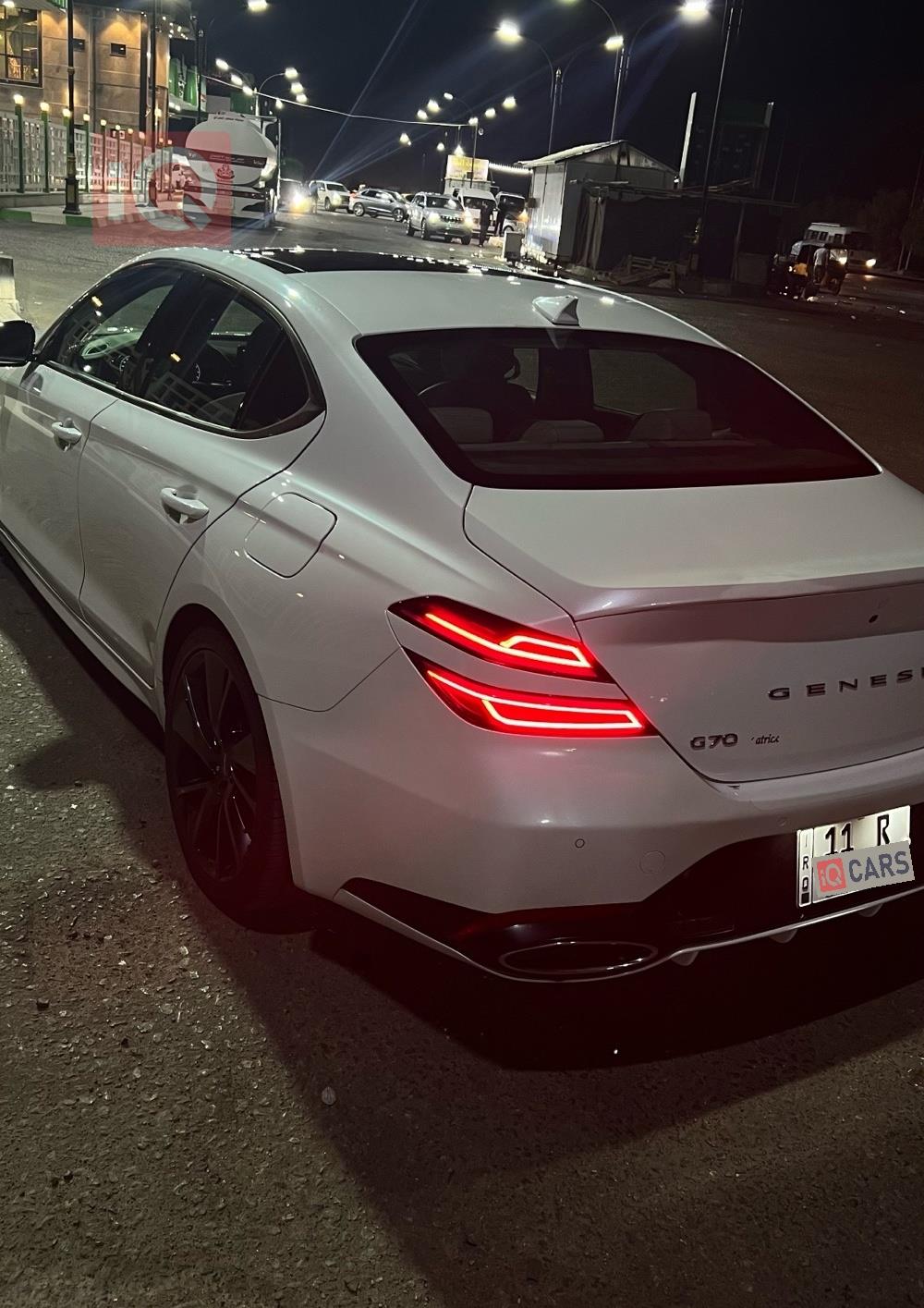 جنسس G70